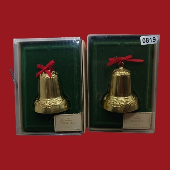 Hallmark vtg  brass bell ornament 1982 gold color set of 2 - Picture 1 of 5